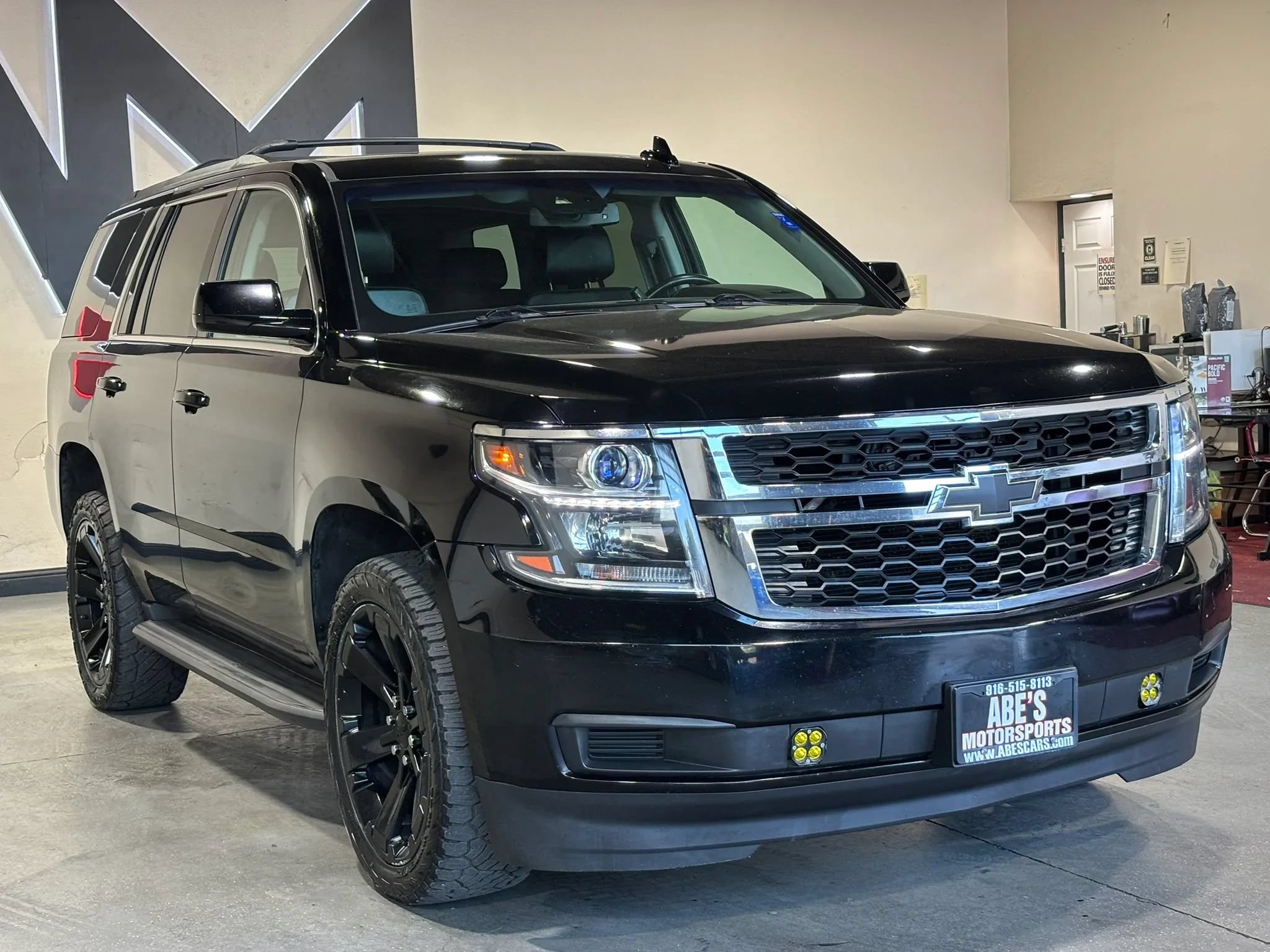 Used 2016 Chevrolet Tahoe LT AWD/4WD image 2