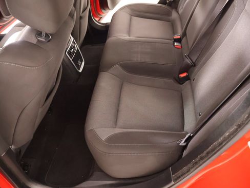 Used 2022 Dodge Charger SXT RWD image 11