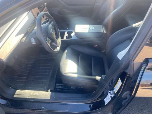 Used 2023 Tesla Model 3 Standard Range image 10