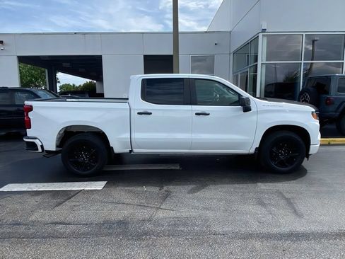Used 2023 Chevrolet Silverado 1500 Custom RWD image 11