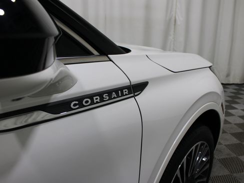 Used 2022 Lincoln Corsair AWD w/ Premium Package image 28