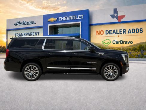 Used 2025 GMC Yukon XL Denali AWD/4WD image 8