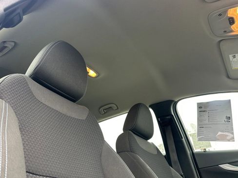 Used 2023 Chevrolet Bolt EUV LT image 19