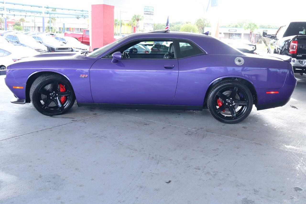 Used 2018 Dodge Challenger SRT w/ Technology Group RWD image 10