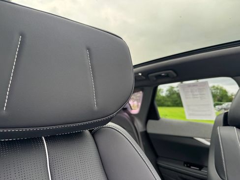 Certified 2025 Cadillac Optiq Luxury 2 w/ LPO, Floor Liner Package AWD/4WD image 31
