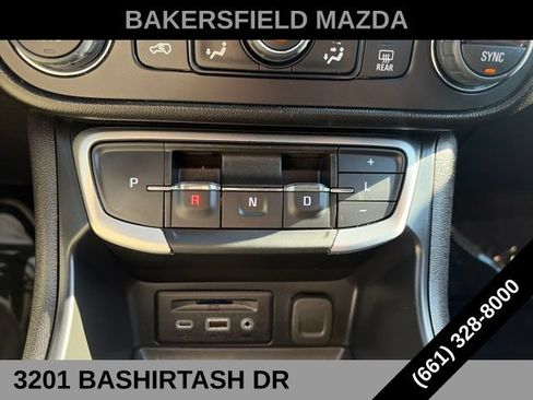 Used 2024 GMC Terrain SLT FWD image 24