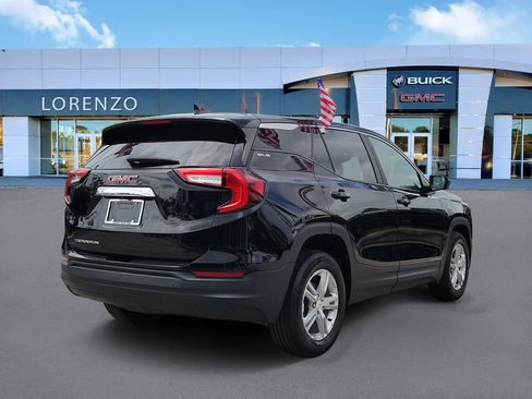 Used 2024 GMC Terrain SLE FWD image 5