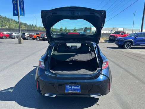 Used 2020 Toyota Corolla SE w/ Carpet Mat Package FWD image 11