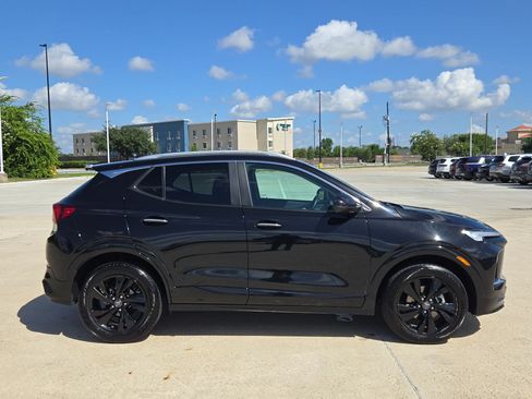 Used 2024 Buick Encore GX Sport Touring AWD/4WD image 2