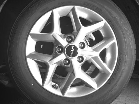 Used 2025 Kia Soul LX w/ LX Technology Package FWD image 21