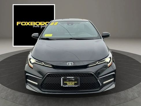 Used 2022 Toyota Corolla SE FWD image 2
