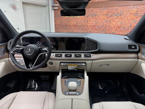 New 2026 Mercedes-Benz GLE 580 4MATIC image 12