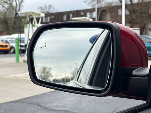 Used 2023 Ford Edge ST w/ Equipment Group 401A image 39