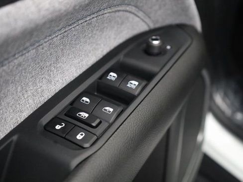 New 2026 Jeep Compass Latitude image 15