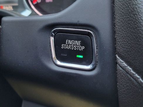 Used 2019 GMC Acadia SLT image 36