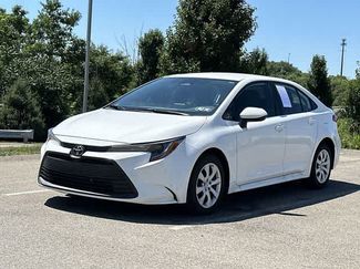 Used 2025 Toyota Corolla LE FWD video 1