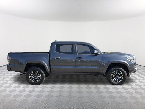Used 2020 Toyota Tacoma TRD Sport image 18