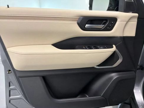 New 2026 Nissan Armada Platinum AWD/4WD image 11