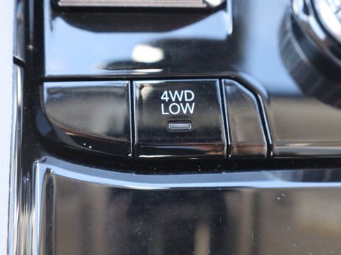 Used 2021 Jeep Grand Cherokee L Overland image 30