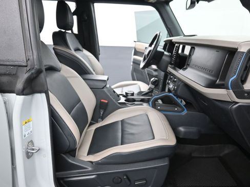Certified 2023 Ford Bronco Wildtrak image 25