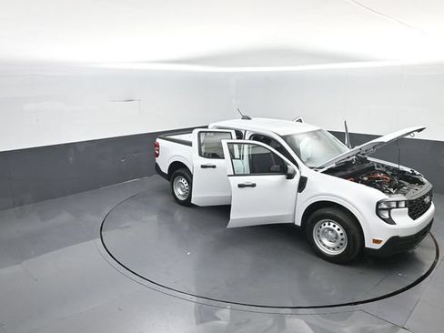 New 2026 Ford Maverick XL w/ Equipment Group 101A AWD/4WD image 29
