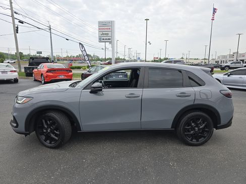 Used 2023 Honda HR-V Sport image 19