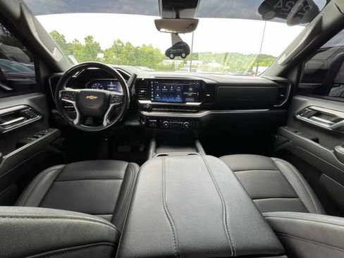Certified 2024 Chevrolet Silverado 2500 LTZ w/ LTZ Premium Package AWD/4WD image 19