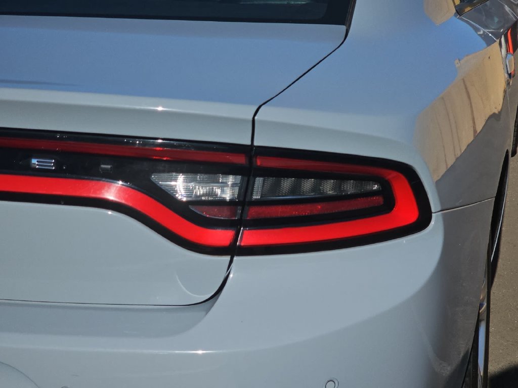 Used 2021 Dodge Charger SXT w/ Leather Interior Group RWD image 38