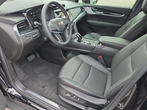New 2026 Cadillac XT5 Premium Luxury w/ Driver Assist Package FWD image 8