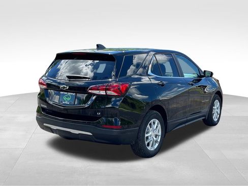 Used 2023 Chevrolet Equinox LT FWD image 2