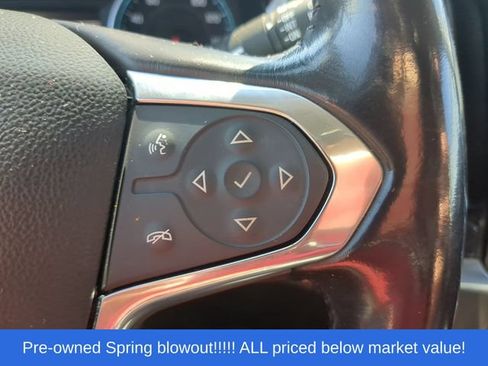 Used 2019 Chevrolet Traverse LT FWD image 27