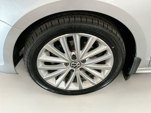 Used 2014 Volkswagen Jetta TDI FWD image 11