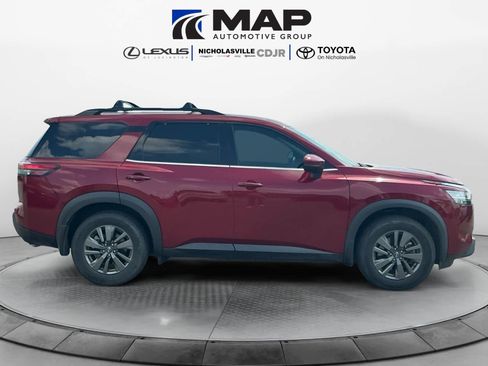 Used 2022 Nissan Pathfinder SV FWD image 6