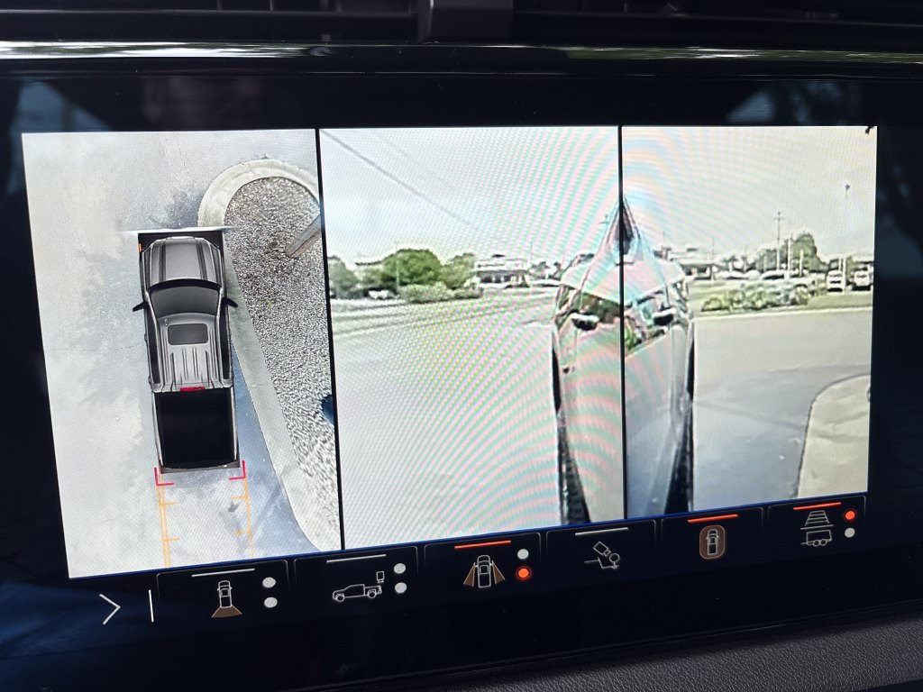 Certified 2024 GMC Sierra 1500 AT4 w/ Technology Package AWD/4WD image 44