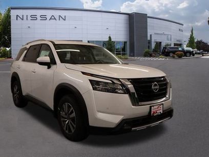 New 2025 Nissan Pathfinder SL