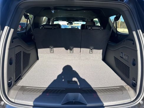 New 2026 GMC Yukon XL Elevation image 5