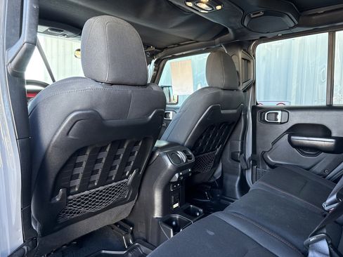 Used 2020 Jeep Gladiator Rubicon w/ Trailer Tow Package image 34