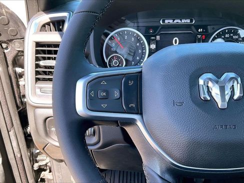 New 2026 RAM 2500 Big Horn AWD/4WD image 28