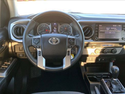 Used 2022 Toyota Tacoma SR5 image 5