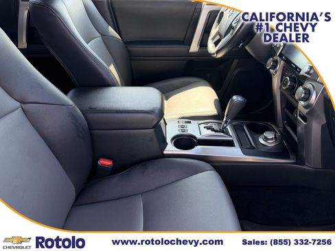 Used 2024 Toyota 4Runner SR5 Premium w/ Moonroof Package AWD/4WD image 8
