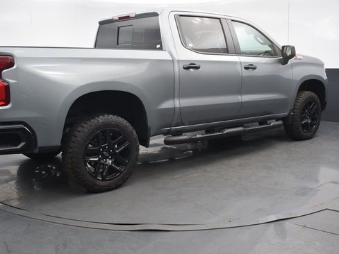 Used 2024 Chevrolet Silverado 1500 LT Trail Boss w/ Convenience Package II image 6