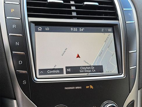 Used 2020 Lincoln Nautilus FWD w/ Equipment Group 101A image 29