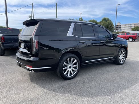 Used 2023 Cadillac Escalade Premium Luxury Platinum w/ LPO, Floor Liner Package AWD/4WD image 9