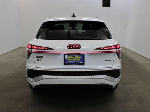 New 2026 Audi Q3 quattro 2.0T AWD/4WD image 4