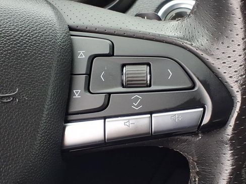 Used 2020 Cadillac XT4 Sport w/ Cold Weather Package image 11