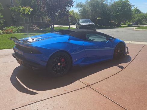 Used 2016 Lamborghini Huracan LP 610-4 AWD/4WD image 14