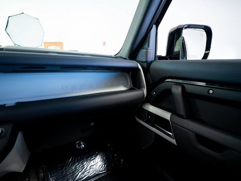 Used 2024 Land Rover Defender 90 S AWD/4WD image 45