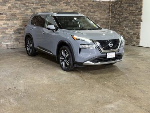 Certified 2023 Nissan Rogue Platinum w/ Platinum Premium Package image 3