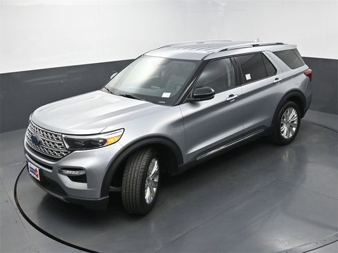 Used 2020 Ford Explorer Limited image 34