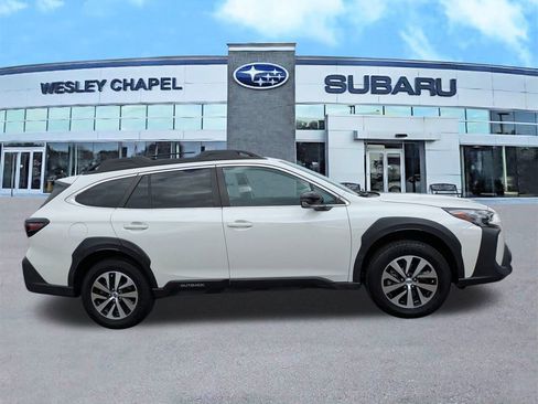 Certified 2023 Subaru Outback Premium image 4
